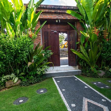 D-Anyar Stay And Surf Canggu Ngoại thất bức ảnh